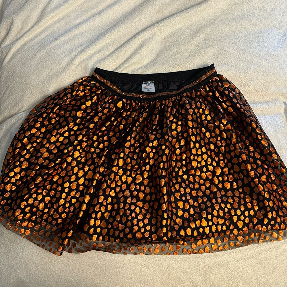 Fun fancy Halloween shirt & skirt size medium 7-8